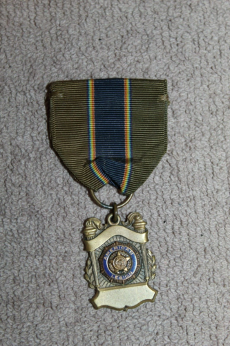 Original WW2 U.S. Era "American Legion" Education Award Medal w/Full PB Ribbon