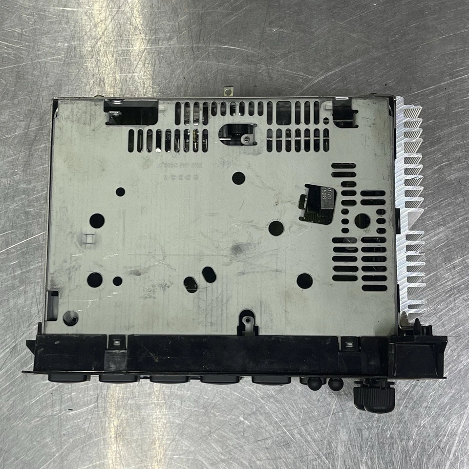 Chrysler Corporation AM FM Radio From 1999 Dodge Neon P04858561AE OEM EUC - Изображение 3 из 4