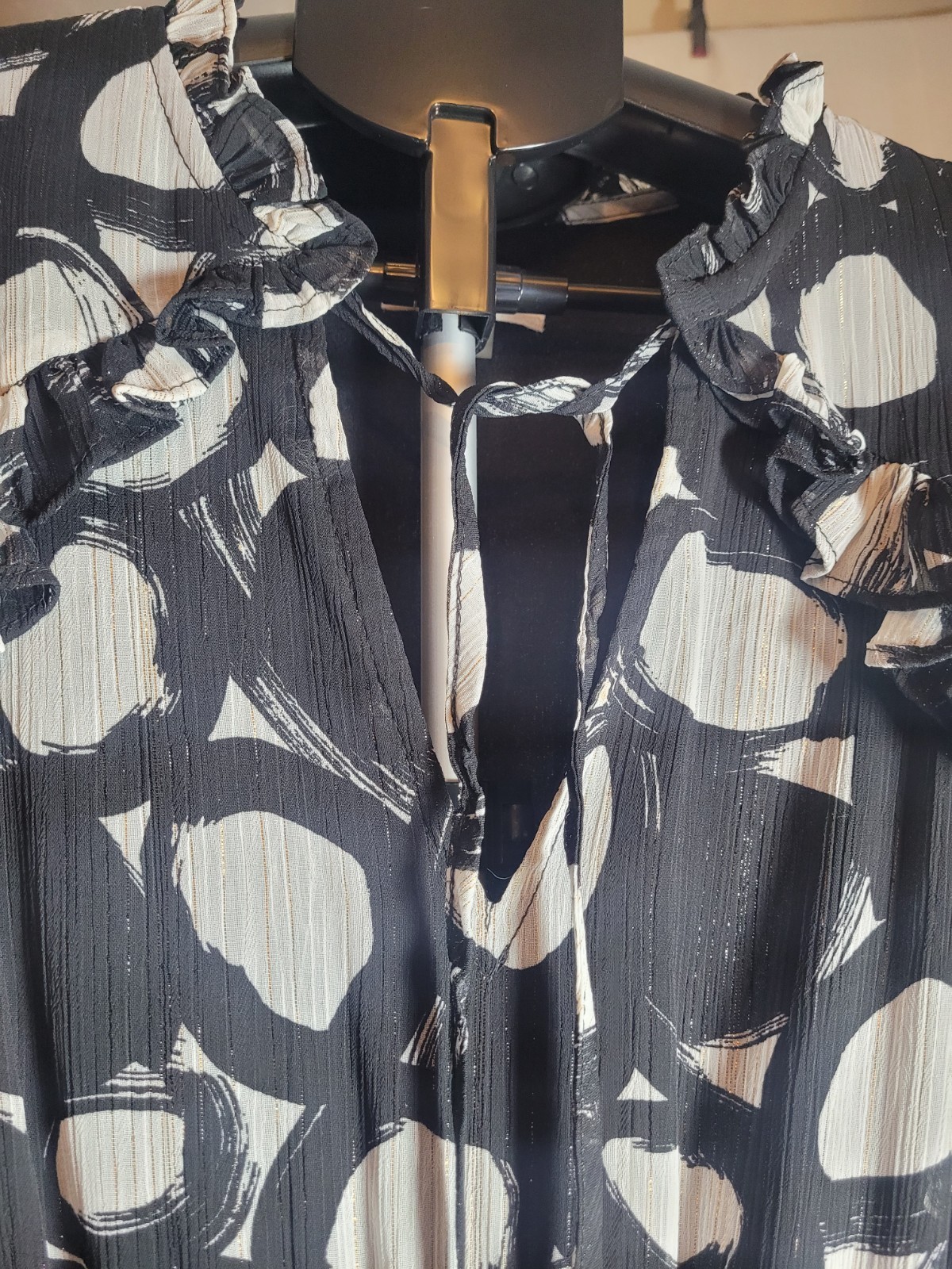 Never Worn. Calvin Klein Black-White Dress. Size 10. Retails For$139. Has Tags thumbnail 5