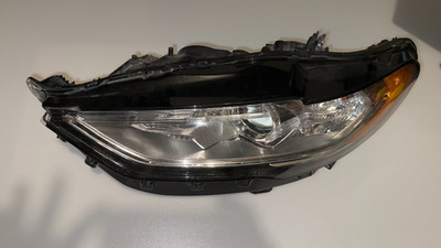 2017-2020 Ford Fusion Front Left Side Headlight OEM HS73-13W030-AH