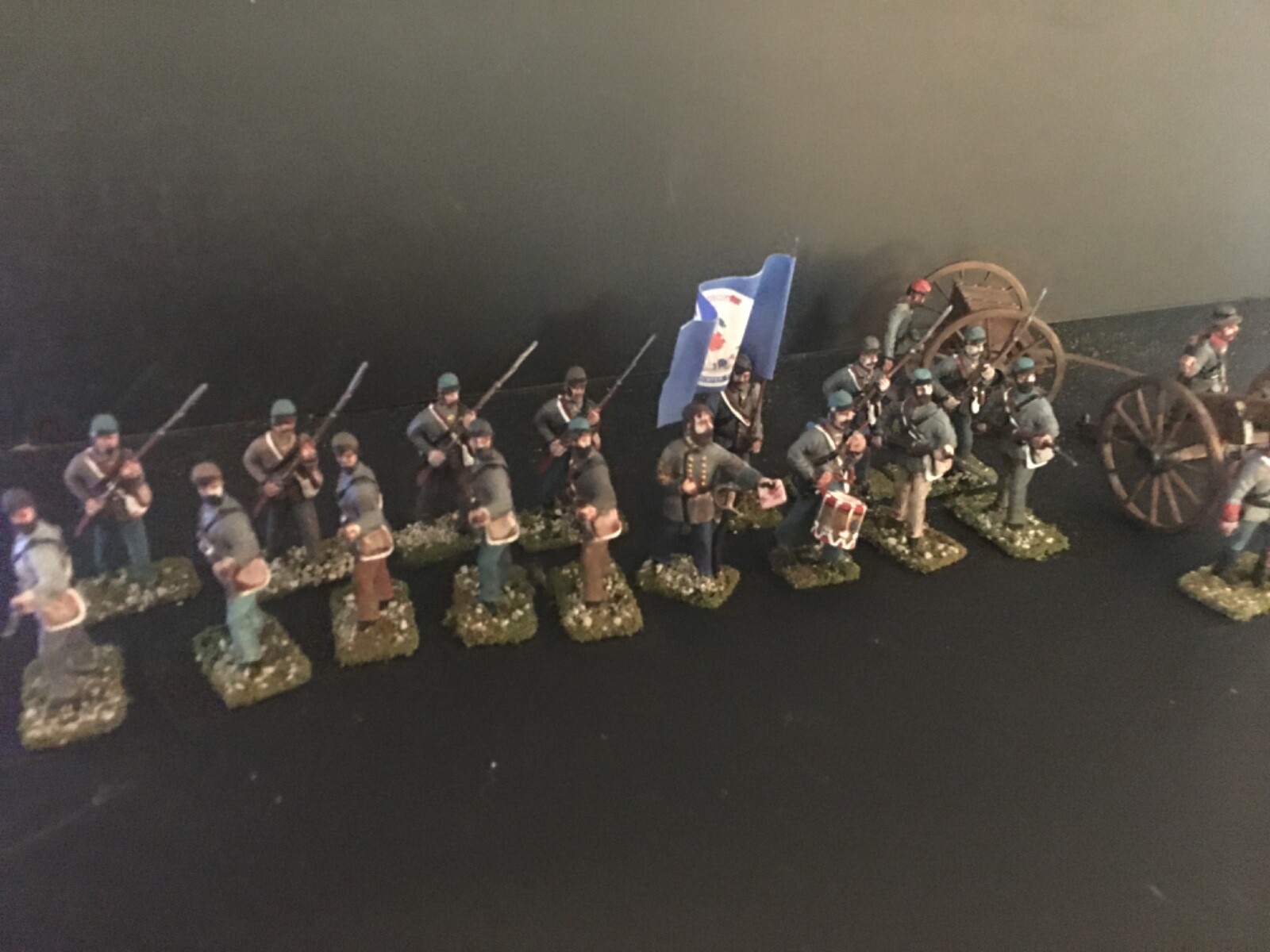 20 - 1/32 Painted 54mm Civil War 8th Virginia Infantry w Standards & Command !