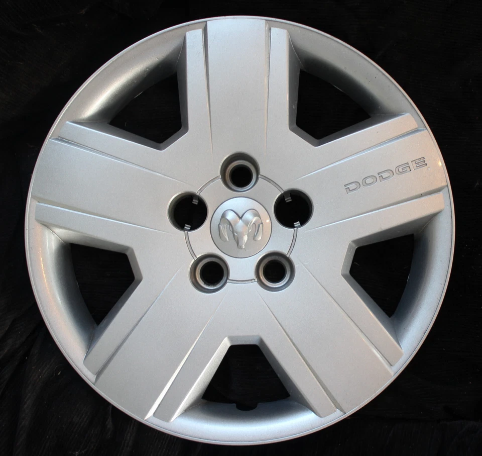 Calota Dodge Avenger genuína 08 09 10 capa serve em uma roda de 16" feita pela Chrysler - Imagem 2 de 4