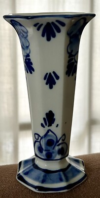 Delft Blue ELESVA Holland Is A Legend And 5” Fluted VASE Hand