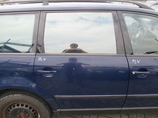 Tür hinten rechts VW Passat Variant 3B 3GB Maritimblau LA5E Tür HR blau