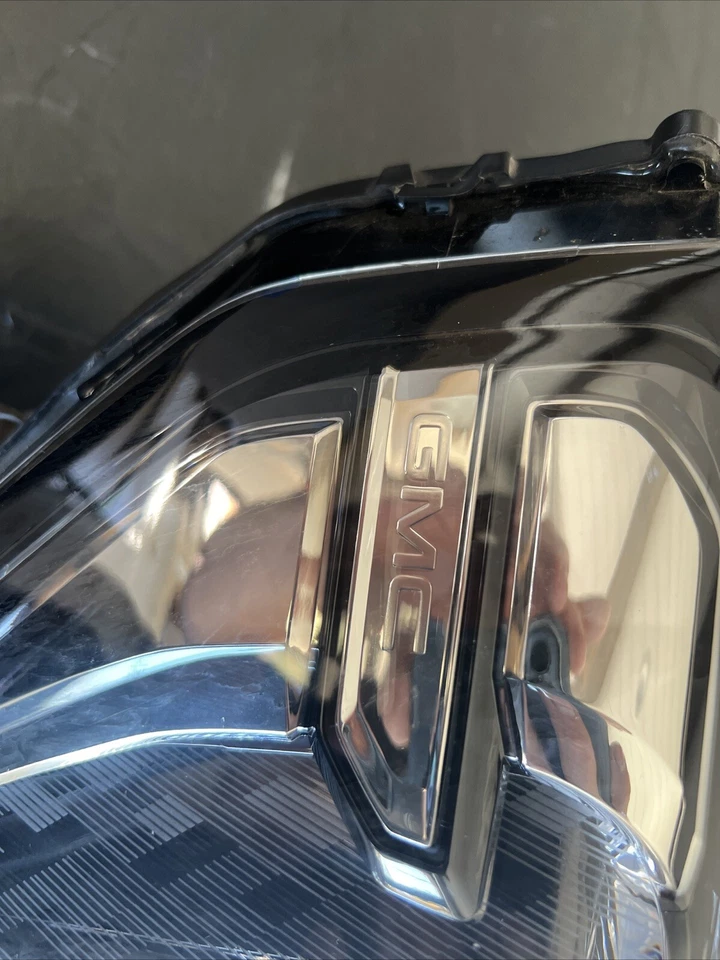 ¡Bonito! Faro LED 2021-2023 OEM GMC Yukon XL/SLT/SLE lado derecho del pasajero Foto 2 de 4