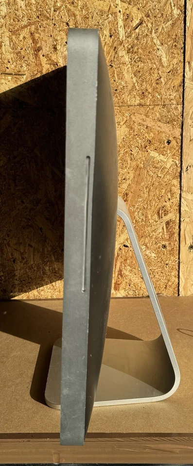 Apple iMac 20" A1224 All-in-One Computer 2008 2.4GHz 250GB * Spares & Repairs* - Image 2 of 4