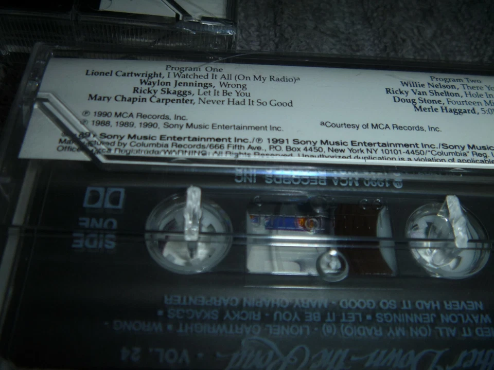 LOT 3 CASSETTE TAPE NEW SEALED COUNTRY CLASSIC 80s HITS MERLE WILLIE WAYLON ROY - Image 3 of 4