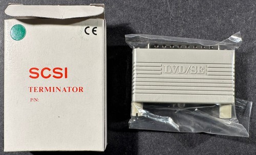 Connettori Amphenol 39011 SCSI Differenziale P/Q 68 Pin (Lotto Da 75 Pezzi)