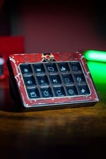 DOOM The Dark Ages Red Keycard Stream Deck MK.2 par Elgato clés LCD exclusives