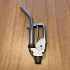 Antike Kraftstoff Zapfpistole aus den 1950 Jahren  Garagenfund