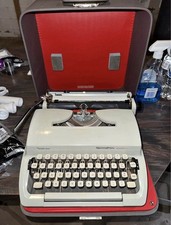 Remington Mark II Vintage Typewriter w/ Case 1969 Great Condition Tested Working