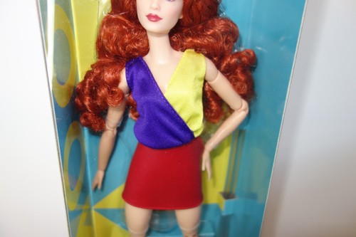 Barbie Looks Doll Wave 3 (originale, CAPELLI RICCI, REDHEAD) nuova 2023 - Foto 7 di 15