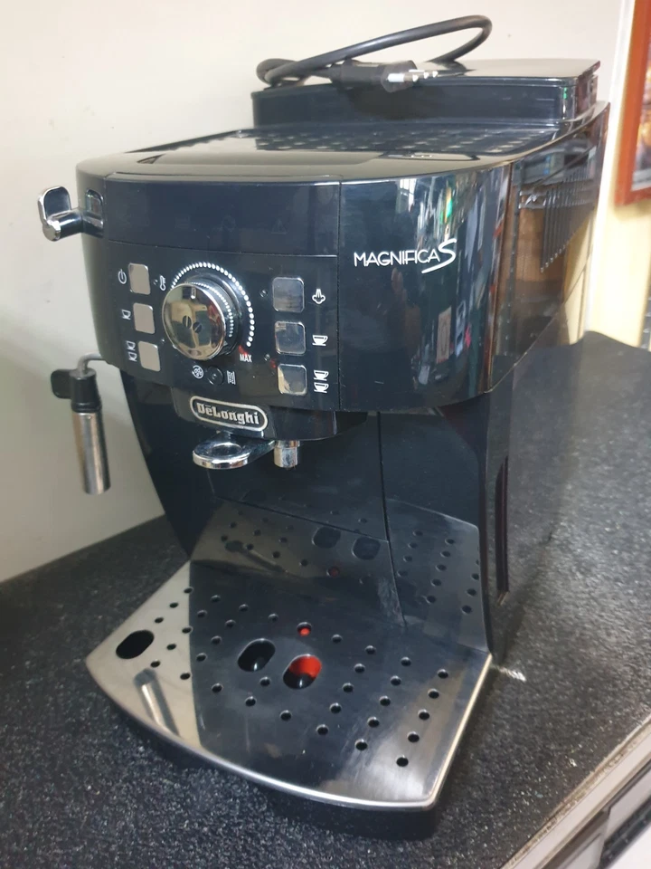 DeLonghi Magnifica S, foto 2 di 5