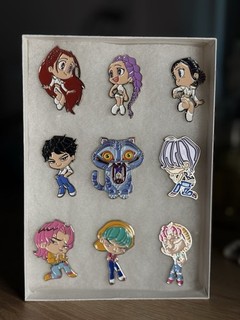 Complete K pop Demon hunters 2025 Limited Edition enamel Pins. Brand new!