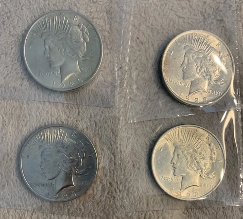 1923-P PEACE DOLLARS {Lot Of Four} (au-bu)