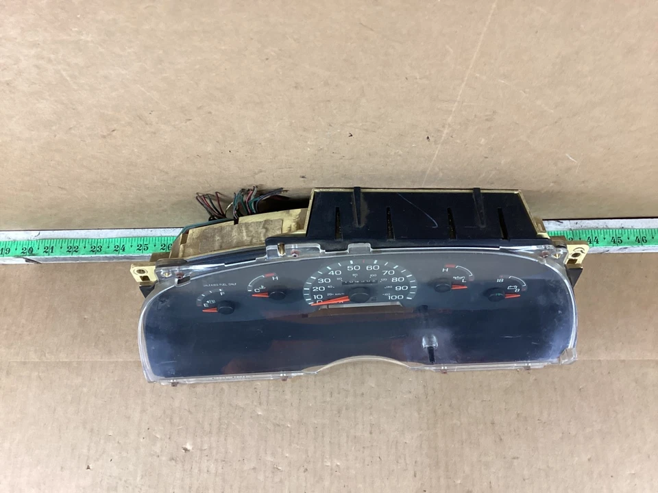 1992 - 1996 Ford F-150 Speedometer Instrument Gauge Cluster - Image 4 of 4