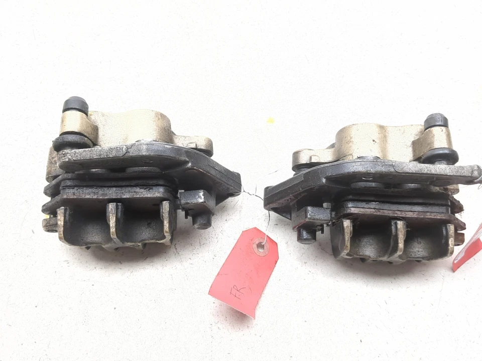 01-06 Juego de pinzas de freno delanteras honda cbr600 f4i Foto 4 de 4