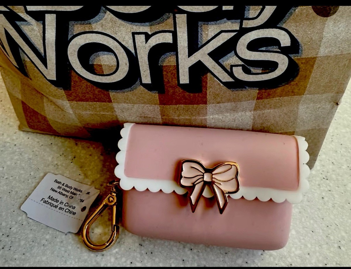 Bath & Body Works NEW Pink Bow PURSE Pocket*Bac Sanitizer Holder