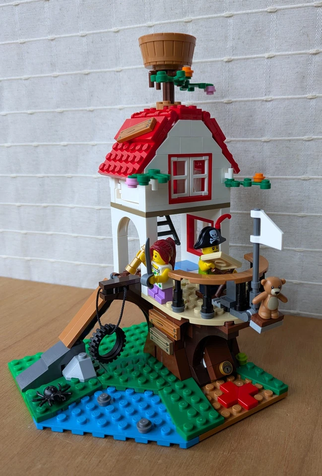 LEGO Creator 31078 Tree House Treasures, photo 2 of 4