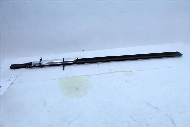 Used Front Left Door Interior Trim Panel fits: 2014 Maserati QUATTROPORTE  Grade