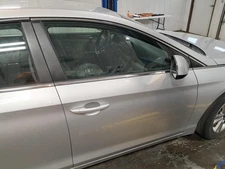 Used Front Right Door Assembly Front fits: 2016 Hyundai Sonata electric VIN 2 5t