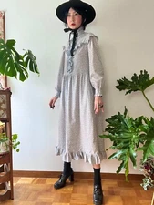 Vintage 1980s Laura Ashley High-Neck Ruffle Calico Prairie Dress  S/M Victorian