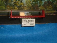MICRO-TRAINS N SCALE #54070 61' 8" BULHEAD FLATCAR STRAIGHT SIDE CP RAIL #317054