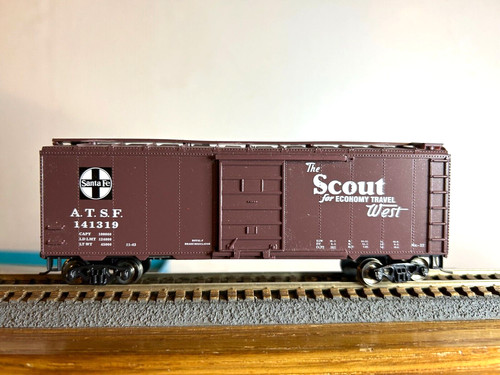 MDC #????  Coche de caja Santa Fe "Scout" 40' AAR #141319 con Kadees y ruedas de metal 1:87 | Zustand: New