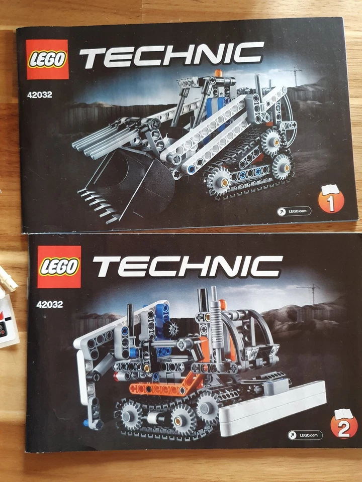 LEGO Technic 42032 Compact Tracked Loader, photo 3 sur 4