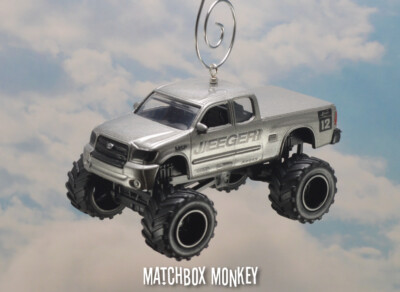 Lifted 2006 Toyota Tundra Ext Cab Pickup Truck 1/64 Custom Christmas Ornament
