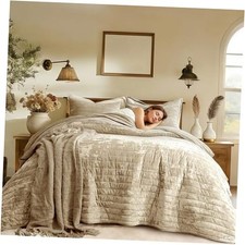 Velvet Quilt King Size, 106"x98" Oversized King Quilt King/Cal King Beige