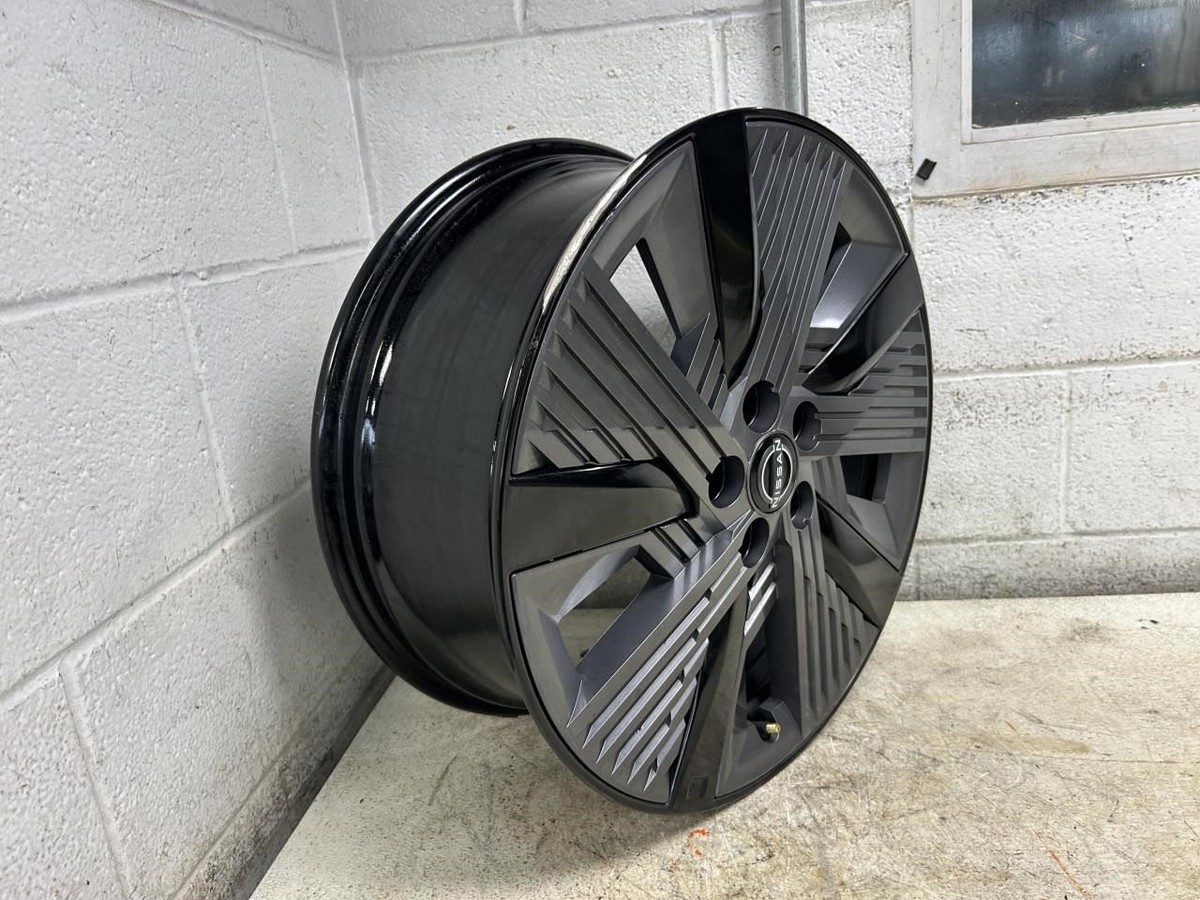2025 NISSAN MURANO 20X8 Wheel B Condition Gloss Black and Gloss
