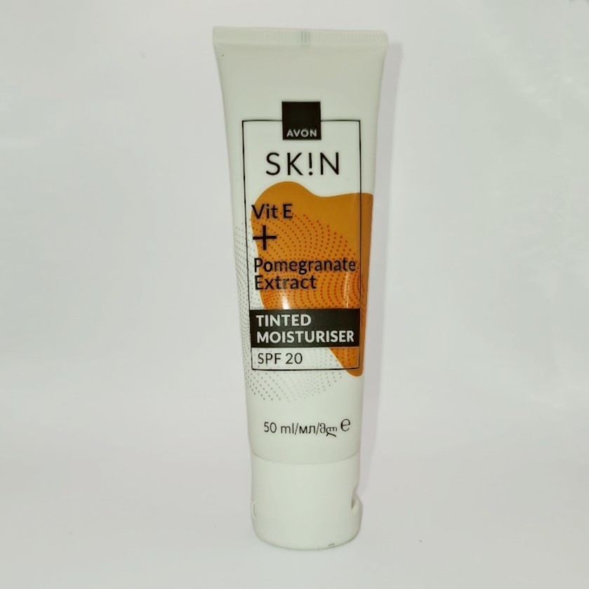 Avon Sk!n Tinted Moisturiser SPF20  a Summer Glow Vit E & Pomegranate Extract