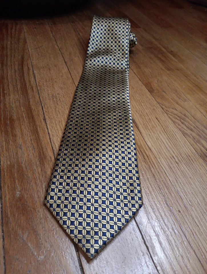 Luxury Handmade Designer Silk Necktie Gold Blue Geometric Shapes CHAPS Neck Tie - Image 3 of 4