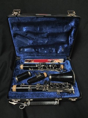 Selmer Bundy Model 577 Resonite Clarinet