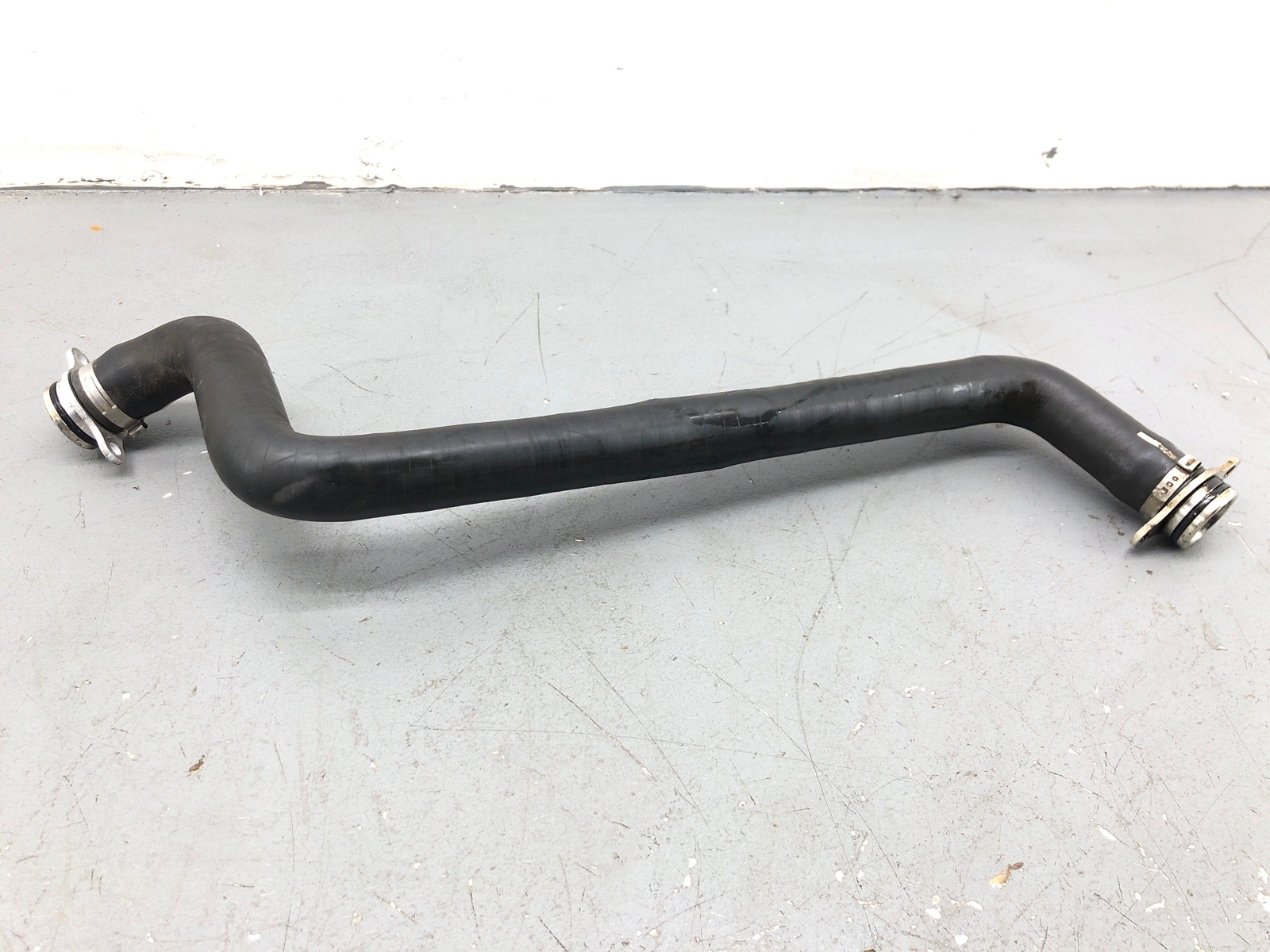 2020-2023 MCLAREN GT 4.0L ENGINE OIL MISC HOSE PIPE LINE 22FA080GP OEM 2021 2022