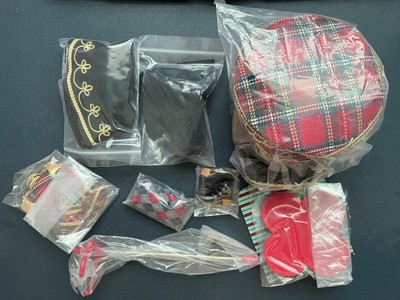New Blythe Plaid Parade Original Outfit with Stand
