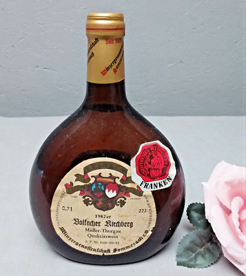 Boxbeutel Volkacher  Kirchberg  1982 Kellerfund Frankenwein 0,7 L  W 89