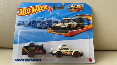 Porsche 911 Off roader track fleet   Hot wheels   NEW  1:64