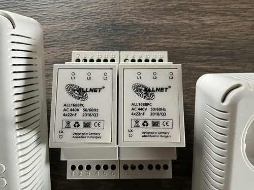 devolo dLAN 500 AV Wireless+ Powerline Netzwerkadapter Mega Kit - Bild 2 von 8