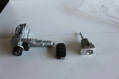 Mercedes-Benz SLK R 170,   Zündschalter, Türschliesszylinder mit 1 Schlüssel - Bild 1 von 4