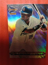 2000 Pacific Prism - Tony Gwynn #126 Silver