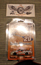 1999 Tony Stewart The Home Depot Habitat For Humanity 1/64 Action NASCAR Diecast