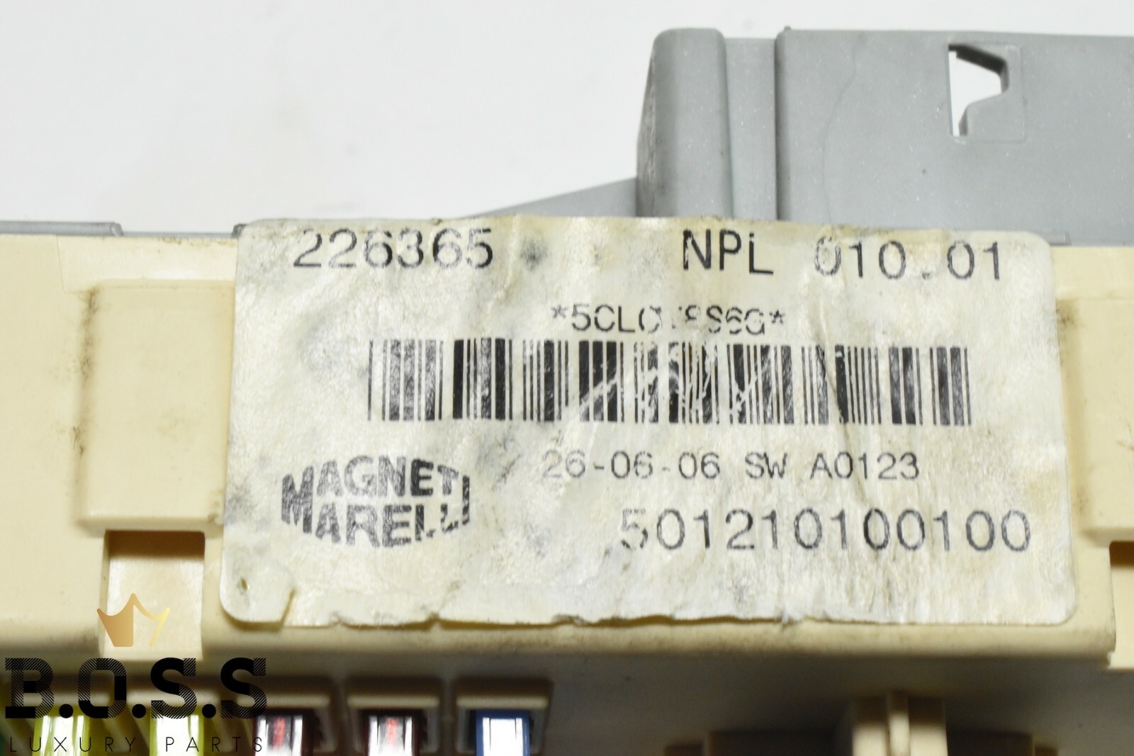 04-12 Maserati Quattroporte Left Under Dashboard Fuse Box Assembly 226365
