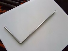 Metal Pulling / Removal Tool for Circuit Boards which have a bottom hole