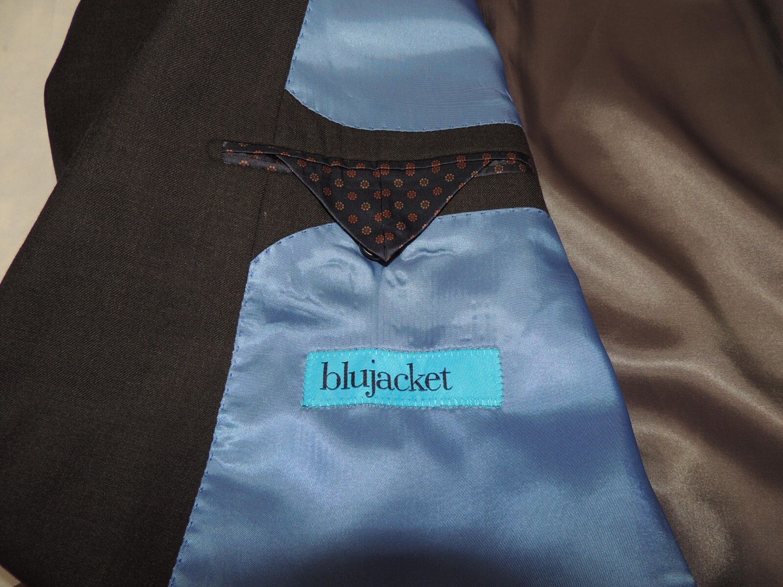 Bluejacket Men's solid Gray wool & cashmere suit … - image 11