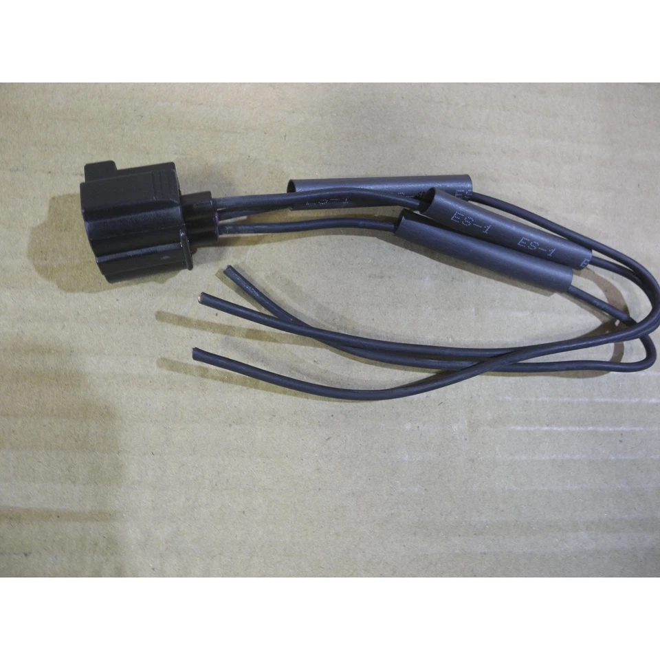 Conector/coleta Motorcraft para Ford E-350 E-450 Super Duty 1U2Z-145411-TA Foto 3 de 4