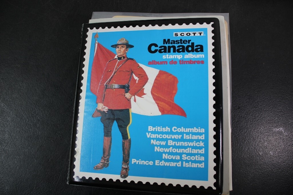 CKStamps Fantastic Mint & Used Canada Stamps Collection In 2 Binders