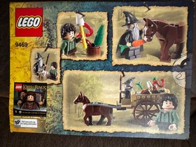 LEGO The Lord of the Rings 9469 Gandalf Arrives. New. Sealed. Damaged Box.
