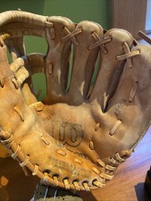 Wilson A2604 FieldMaster Baseball Glove Brown Right Throw Grip Tite Pocket